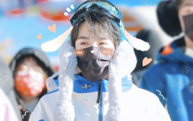 【هي جونلين】من هذا الأرنب الصغير الذي يتدحرج في الثلج؟ ما مَن يدّعيه، إذاً سأحمله معي وأذهب!