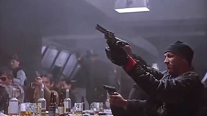 拍摄现场发生的致命意外，李连杰替身丧命，杰哥给家属捐赠500万