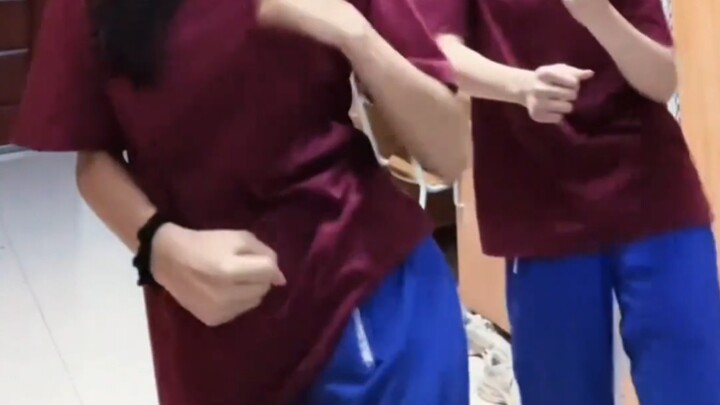 这是你心目中的校服女孩吗