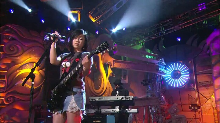 UTADA HIKARU DEVILS INSIDE