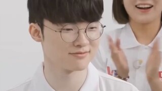 Faker's god-level dynamic vision astonished a group of national-level athletes. He is simply the kin