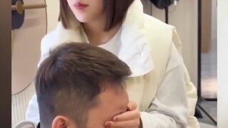 Điểm trừ duy nhất là lông mi bên mắt trái của tôi bị bung ra.