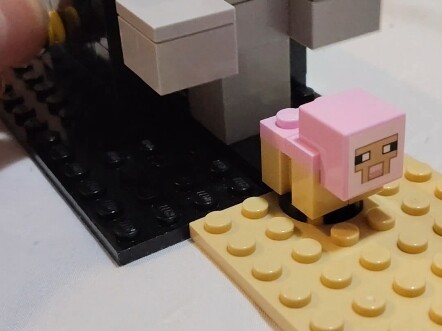 Desain kompresi yang sangat ekstrem, mesin golem besi LEGO Minecraft, versi final