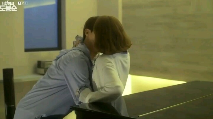 [Super Sweet Kisses] Kissing on the Piano