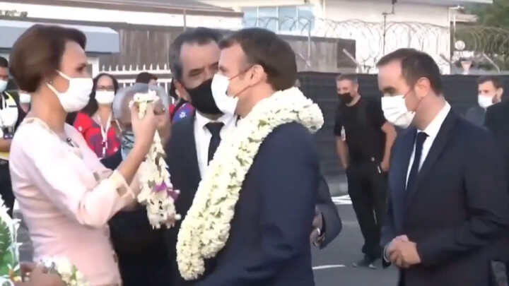 Macron’s visit to French Polynesia went viral on Twitter—little did I know it would be this hilariou