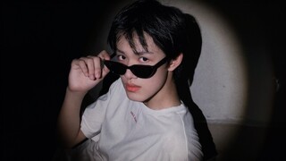 【张极】极，看得出来你在天台上跳得多少有点收敛了，练习室跳得那叫一个欢啊！（建议看到最后）