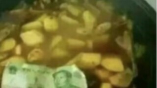 Sungguh suatu pertunjukan kekayaan yang luar biasa!