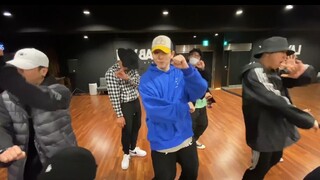 Ruang latihan lagu baru ZICO "Any Song" terungkap