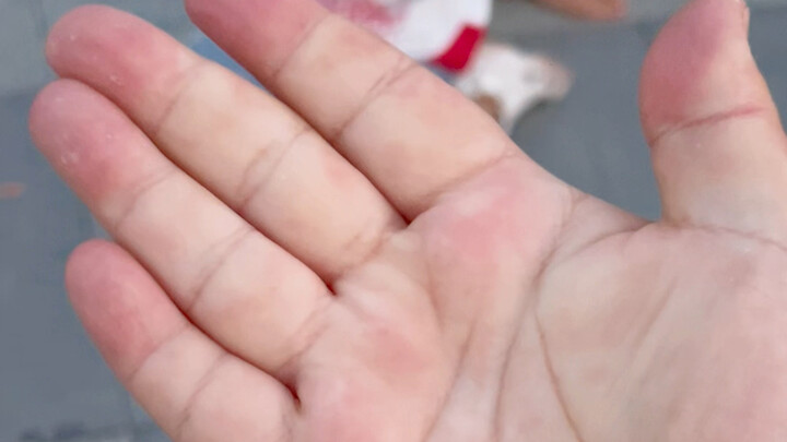 Polar Opposites! Today I’m gonna be the boss for once!