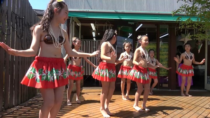 #เสน่ห์ฤดูร้อน# สาวๆ เต้นรำใต้แสงแดด ชายกระโปรงพลิ้วไสว สนุกสนานเป็นอิสระ