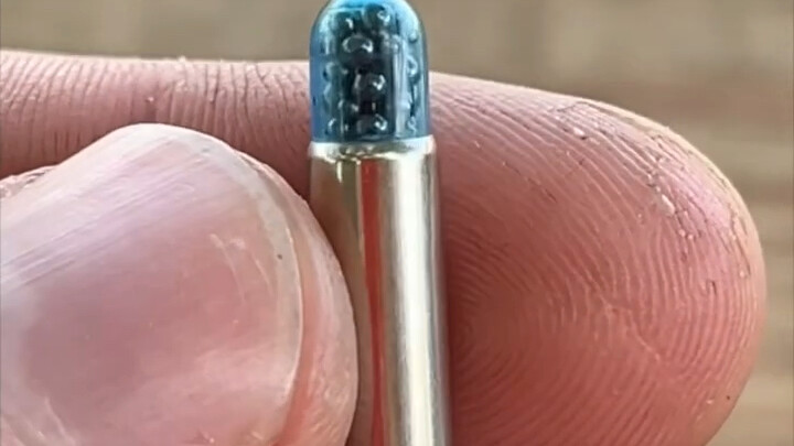 ในหัวกระสุนมีลูกเหล็กเล็กๆ อยู่เยอะมาก