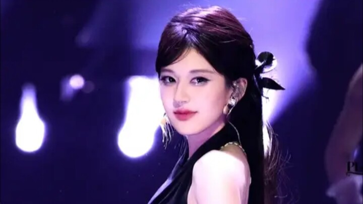 ก่อนหน้านี้ฉันคิดว่าจ้าวลู่ซือพูดเกินไปหน่อย แต่ตอนนี้ถึงได้รู้ว่าเธอช่างกล้าหาญจริงๆ