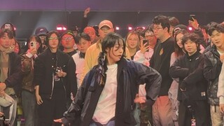 【ซีเจียฉี】เมื่อนักเต้นสาวเจอกับน้ำในการแข่งขันเต้นรำริมถนน