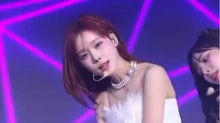 【aespa】Lần đầu tiên tôi thấy Dongyou diễn hết mình trên sân khấu. Hai người nên cẩn thận với mối qua