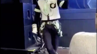 【dmmd stage play】Come and see Mr. Chair dance!