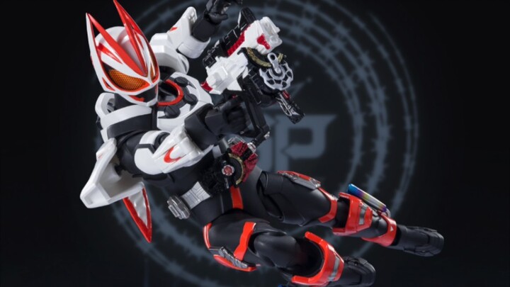 Bandai Kamen Rider SHF và tác phẩm điêu khắc xương thật sẽ được phát hành vào tháng 2 năm 2023