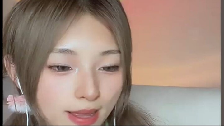 She sounds like an angel ✨