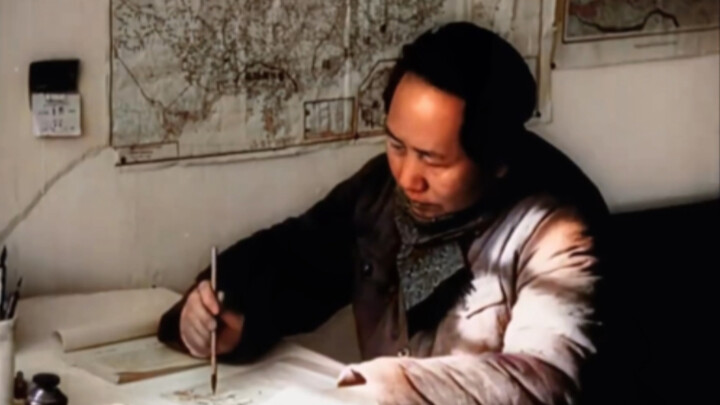 ภาพจริงของอาจารย์ขณะอ่านหนังสือและทำงาน พวกคุณเคยเห็นกันหรือยัง