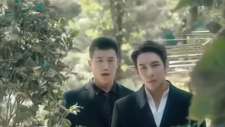 เขาคือหัวหน้าแก๊งมาเฟีย และต้องไปแต่งงานกับเขา.
