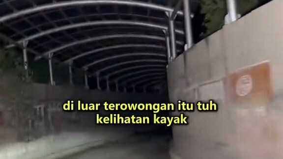 Penampakan Di Terowongan Sangat Naik Motor