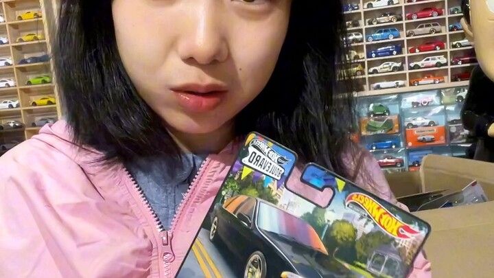 A low-fat toy car sharing with a lot of nonsense