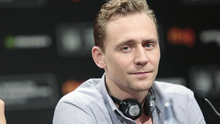 Tom Hiddleston’s Awkward Moments—Bumping into Doors, Falling, Getting Slapped, and His Wig Falling O