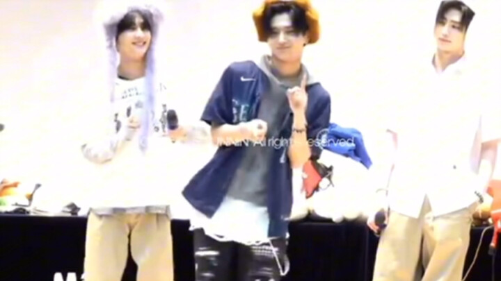 【朴综星】你终于cha了金钟国的《可爱》了！！！！我今年无憾了！