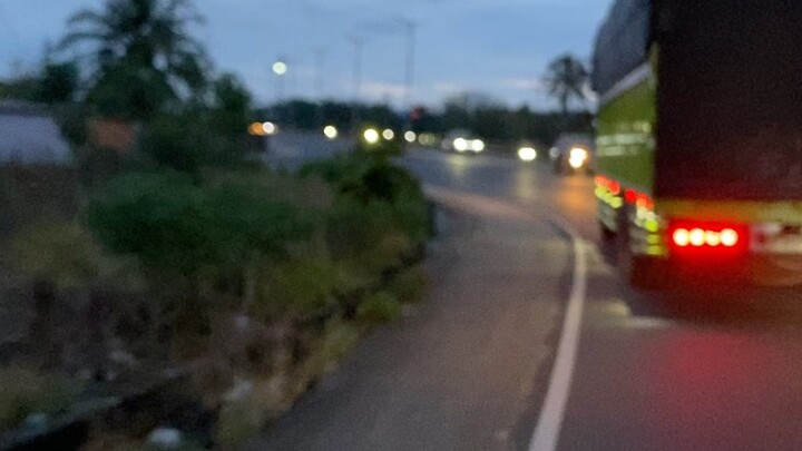 Akibat truk muatan berlebih