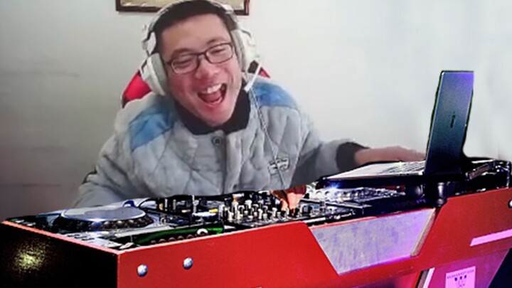 อ้าว นี่มันดีเจไม่ใช่เหรอ?