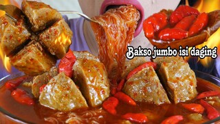 MAKAN BAKSO JUMBO ISI DAGING CINCANG PAKE SOUN KUAH PEDAS BERTABUR CABE RAWIT | EATING SOUNDS