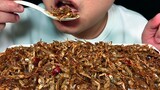 Makan Kepiting Pedas Special Shandong Sambil Mendengar Suara!