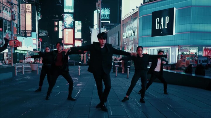 【رقصة مقتبسة من GOT7】رقصة You Calling My Name من شوارع نيويورك