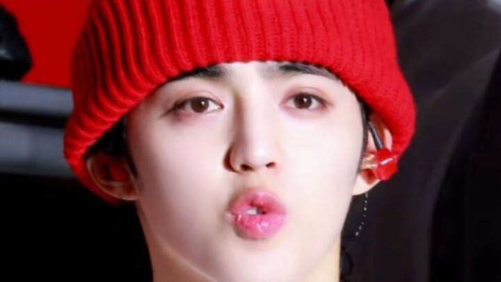 ทำให้ลูกสาวฉันตกใจเหรอ?! หลี่โต้วจะจัดการ!
