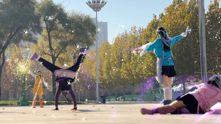 Bara Bara Little Witch—Krisis! Apakah You E adalah musuh atau teman. Adegan pertempuran besar yang s