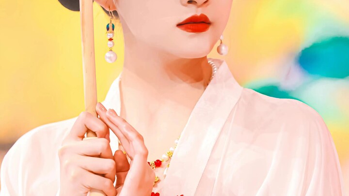 Apa-apaan nih? Sekarang para penata gaya sudah lulus ujian masuk stasiun televisi ya???