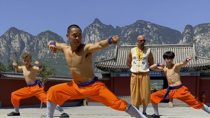 Cùng con trai, đồ đệ và em trai, chúng tôi đã trở về nơi hành trình của chúng tôi bắt đầu.