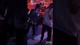 ขยับเบาๆกับหวังอี้ป๋อ🦁💞#หวังอี้ป๋อ#wangyibo