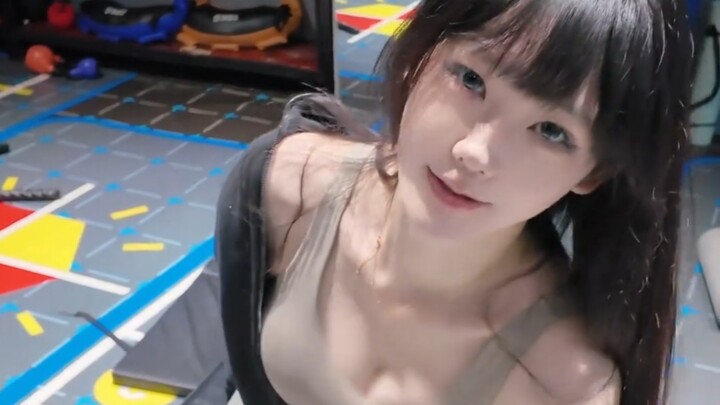 【No.375: Light Soy Sauce CX】A 1.8-meter tall beauty with a healthy figure—“The Ultimate Collection o