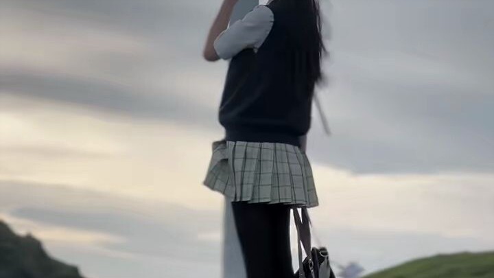 لأول مرة وافقت على إضافتك على ويتشات، ظننت أنه لن يكون بيننا أي اتصال، لكنني لم أتوقع أن أصبح الآن م