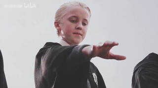 [HP/Draco Malfoy] Model pria No.1 di Akademi Ular/tantangan 60 detik menempel di sudut mulut