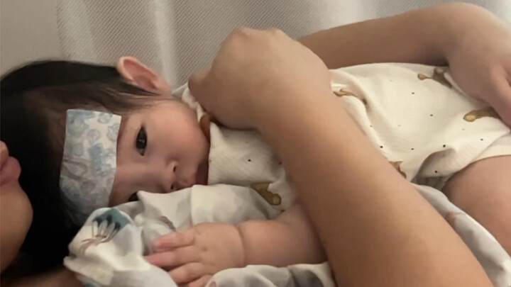 一生病就喜欢往爸爸怀里钻