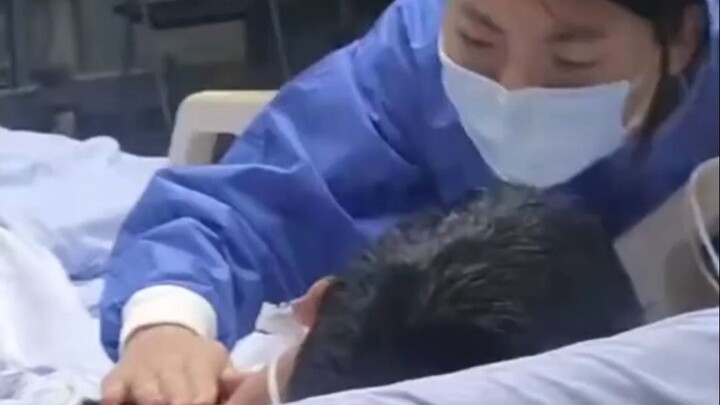 Orang tidak mati hanya karena tua, tapi bisa mati kapan saja _Kisah menyentuh penuh energi positif _