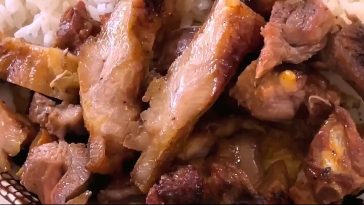 น้ำจิ้มสุกี้ กินกับข้าวเหนียวหมูย่างก็ได้อยู่นะ