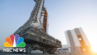 'World's Wost Powerful Rocket' Rolls To Launch Pad