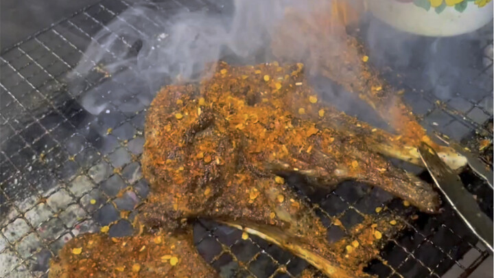 烤千层肚 烤羊排 下班饿了 将就吃一点点