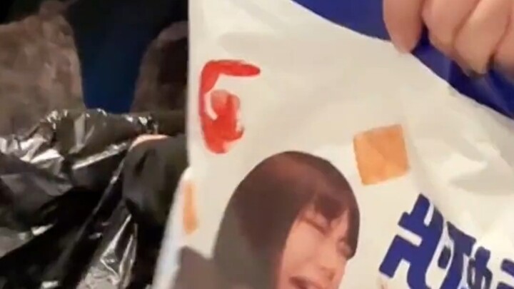 เมื่อฉันพิมพ์รูปเพื่อนลงบนขนมที่เธอชอบ