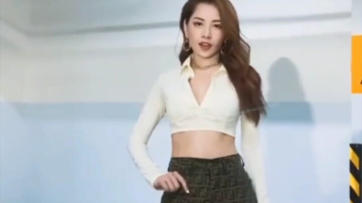 芝芙chipu 卧槽！这腿！这腰！这脸！太美了吧！😭