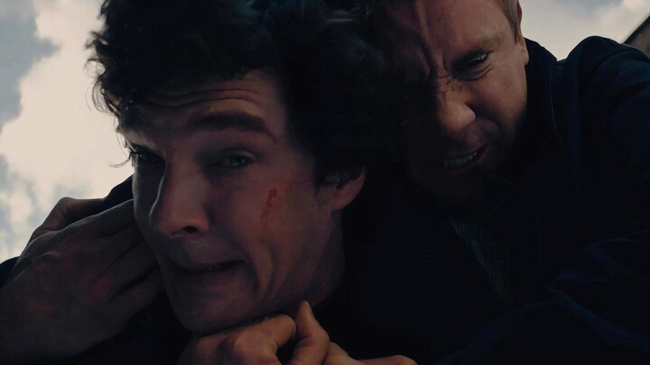 Sherlock Holmes OUT!!!