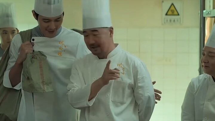 Satu kalimat dari sang guru membuat para mantan murid berbondong-bondong kembali. Benar-benar terhar