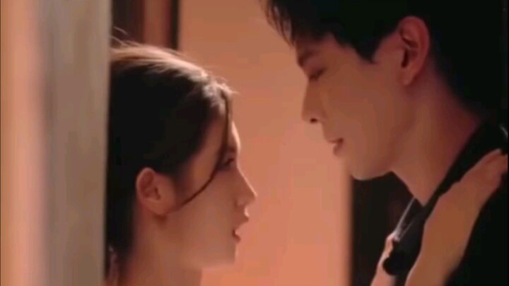 Review Phim GIỮA MÙA HÈ THÁNG 8 | Ami Review